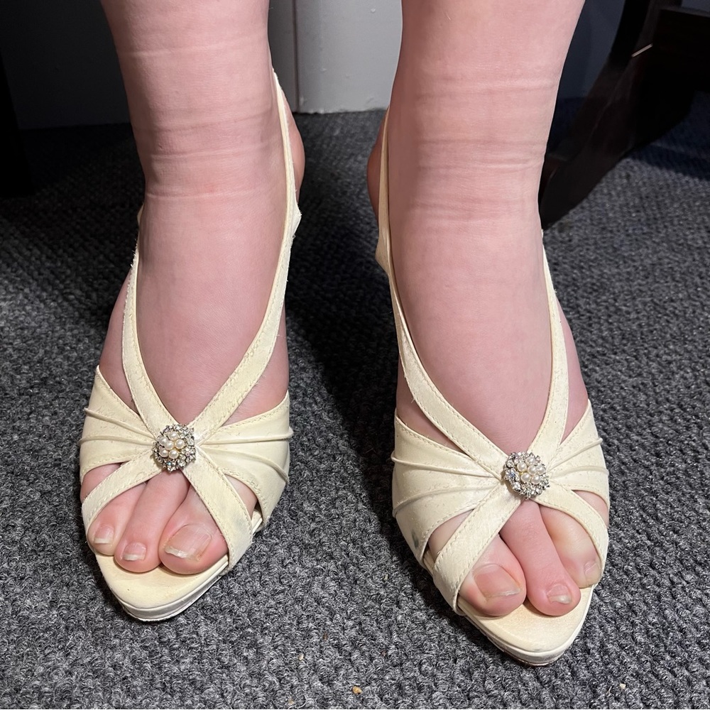 Women’s Off-White Heels size 10